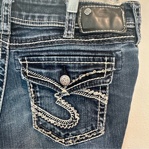 Silver Jeans Suki Flap Pockets Bootcut Rhinestone Gems Medium Wash Women’s 30x34 - Picture 8 of 16